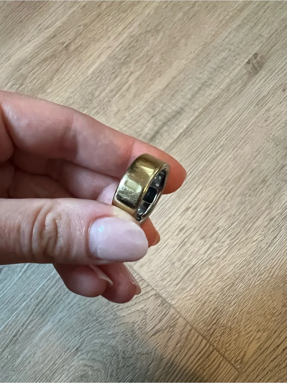 Oura Ring 4 Smart Health Ring - Gold (Size 7)